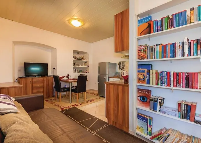 Cozy App For Three People Apartman
